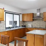 Waterfall House Ferienhaus