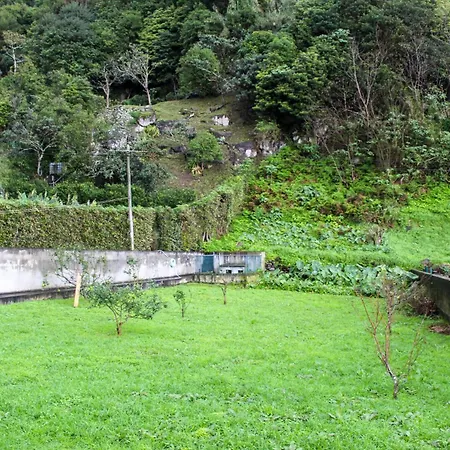 Waterfall House Faial da Terra