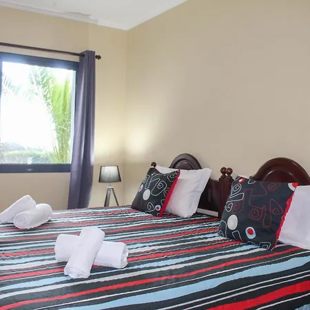 Waterfall House Faial da Terra