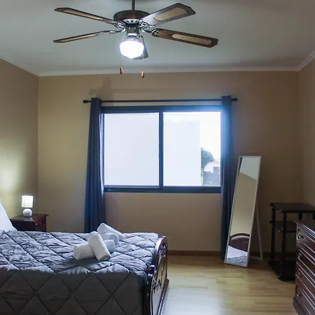 Waterfall House Faial da Terra